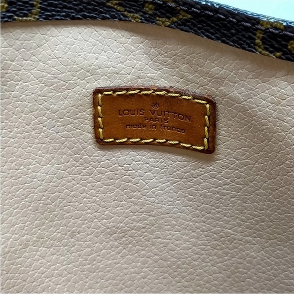 Louis Vuitton Vintage Monogram Sac Plat Handbag with COA EUC - Picture 6 of 12